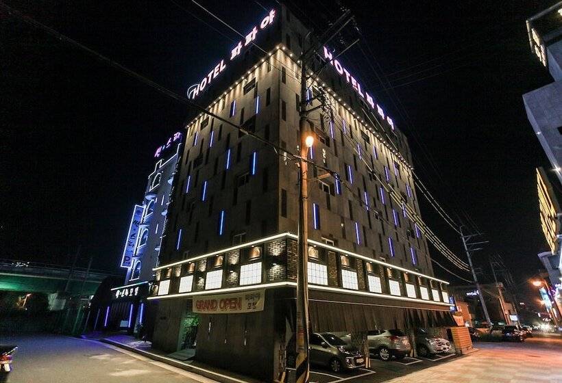 מוטל Chuncheon Hotel Papaya