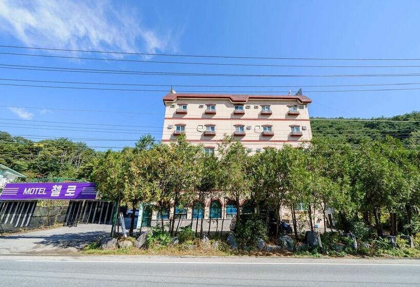 Motel Hongcheon Cello