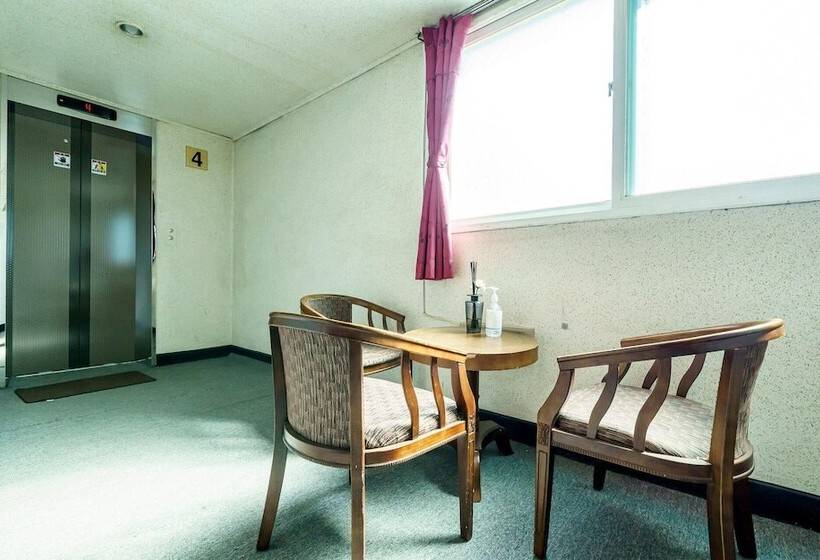 Motel Hongcheon Cello