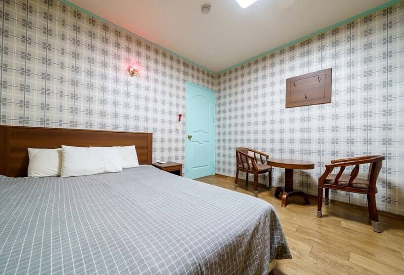 Motel Hongcheon Cello