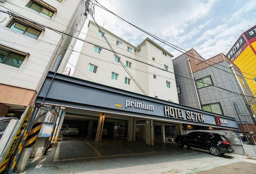 モーテル Osan Seven