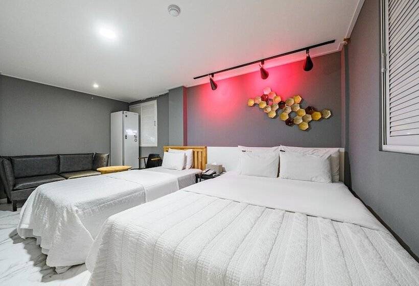 モーテル Osan Seven