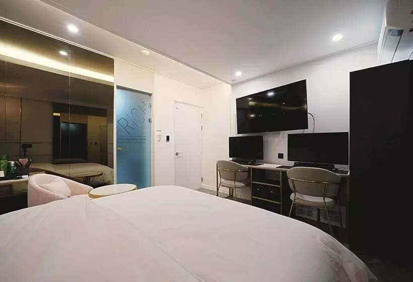 モーテル Pohang Daejam Dong Rich