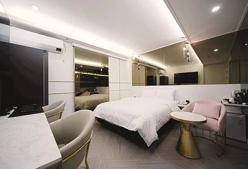 モーテル Pohang Daejam Dong Rich