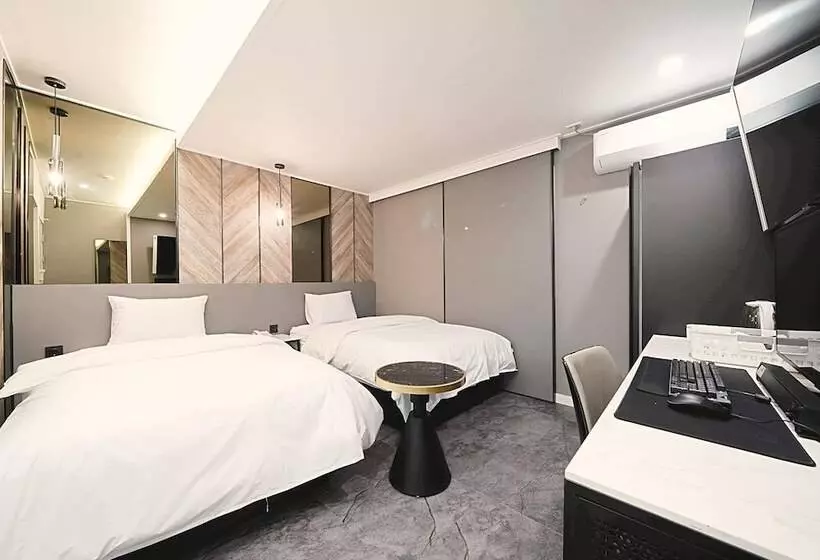 モーテル Pohang Daejam Dong Rich