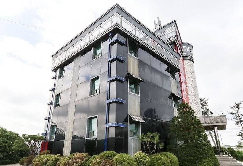 Motel Taean Incaui Jageun Maeul