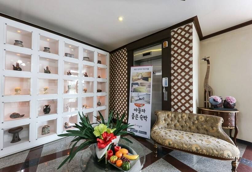 Motel Taean Incaui Jageun Maeul