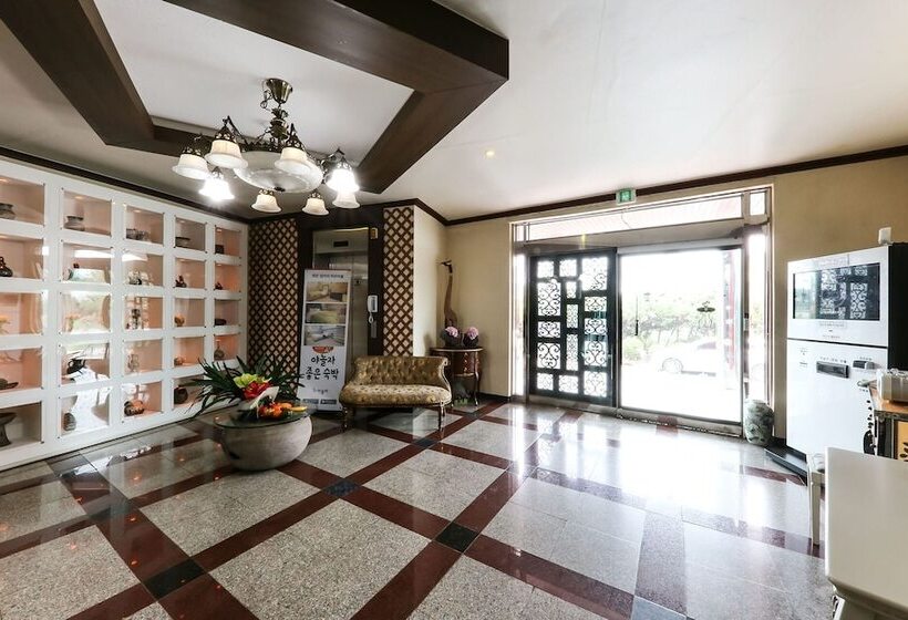 Motel Taean Incaui Jageun Maeul