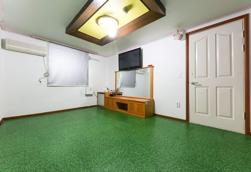 Motel Taean Incaui Jageun Maeul