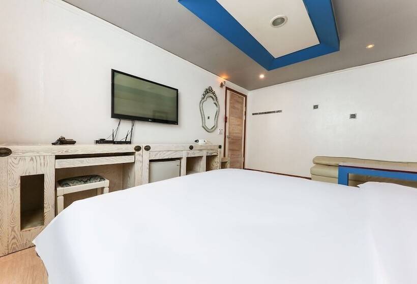 Motel Taean Incaui Jageun Maeul