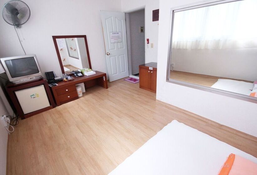 فندق على الطريق Uiseong Tapsan Spa