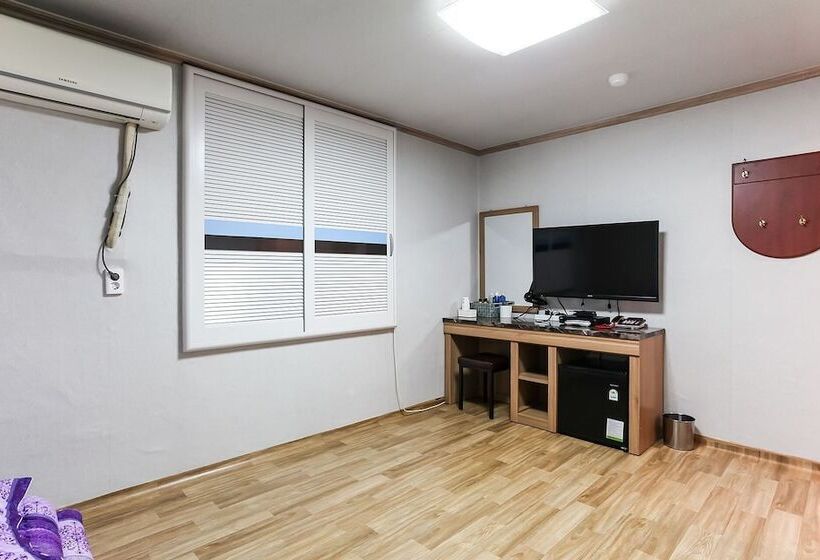 Motel Yeoncheon Hole In One