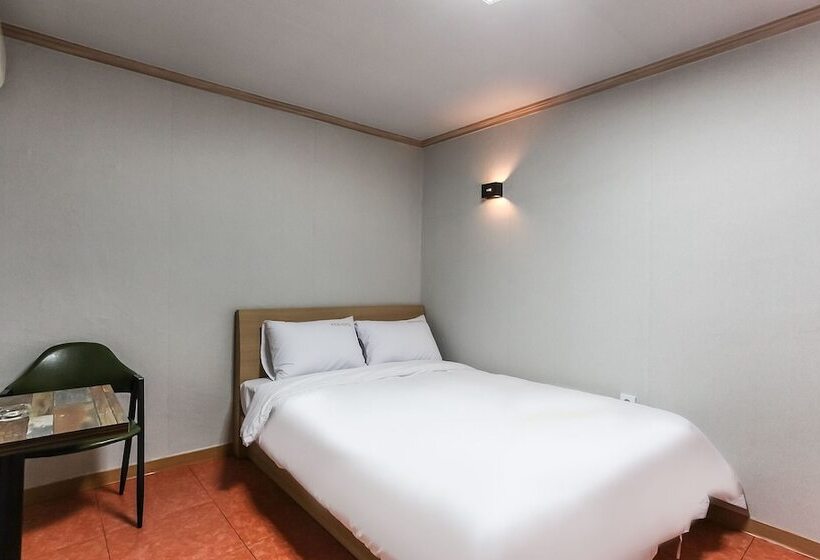 Motel Yeoncheon Hole In One