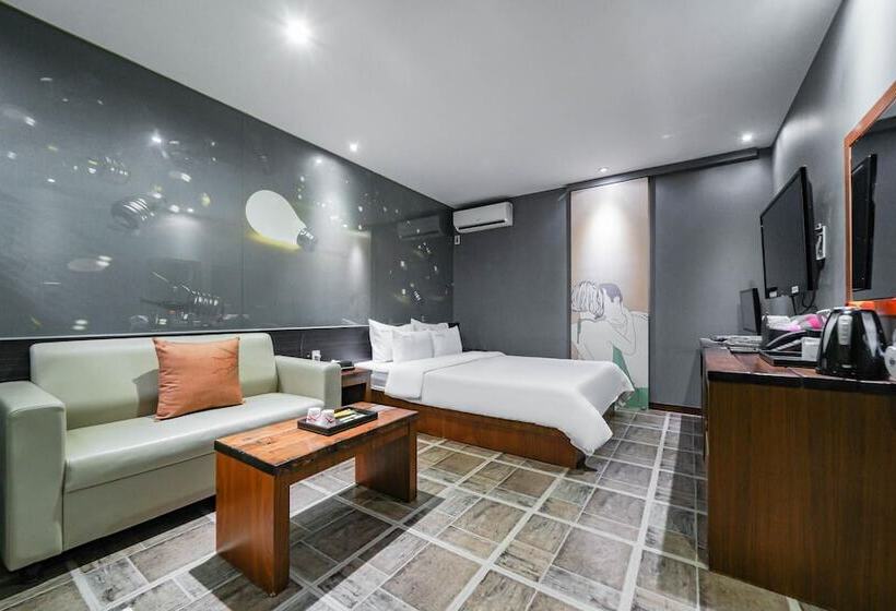 مُتل Chuncheon N