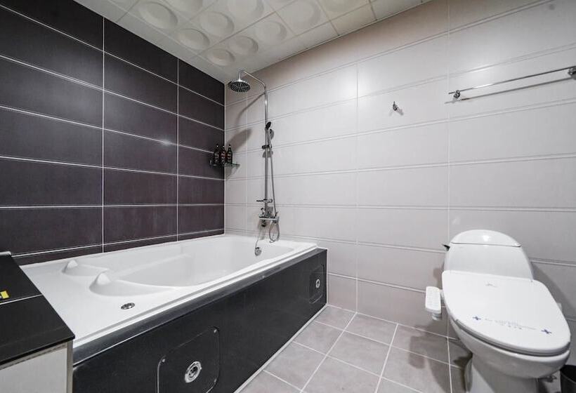 مُتل Chuncheon N