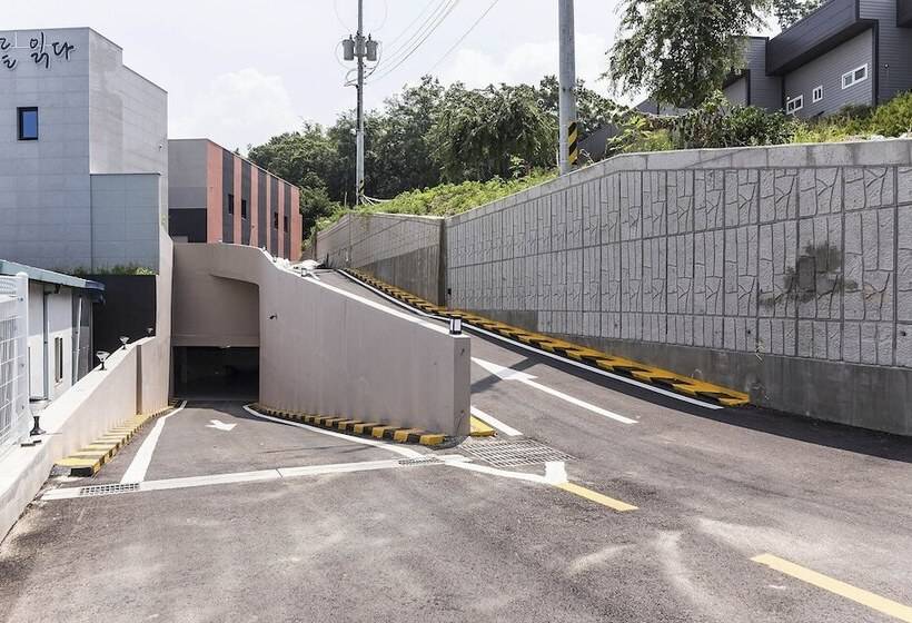 Pocheon Reading You Self Checkin Motel