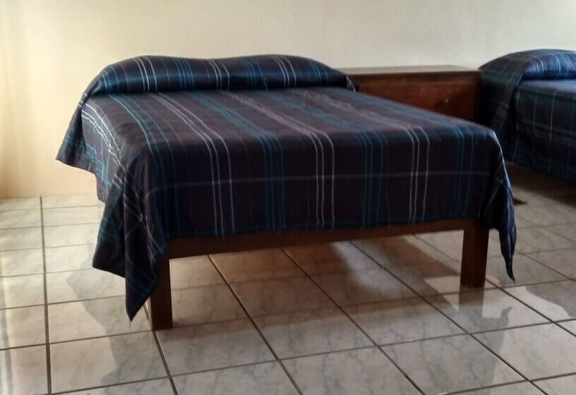 Posada Villa Del Teúl By Rotamundos   Hostel