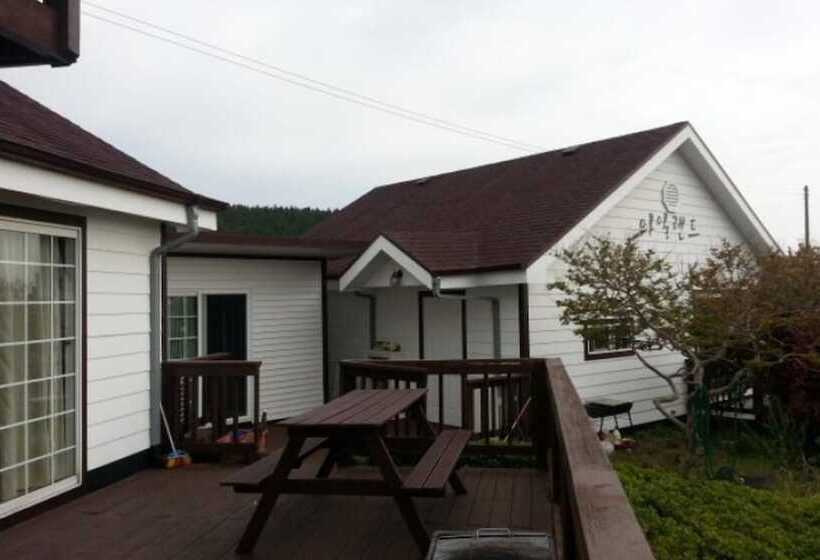 Seoguipo Seongsan Island Pension
