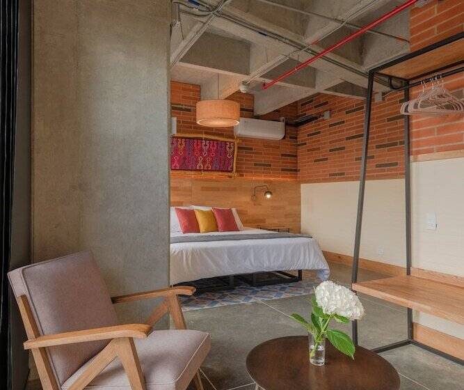 ユースホステル Masaya Medellin