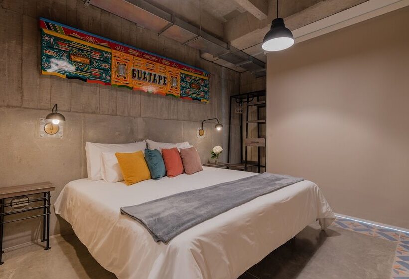 ユースホステル Masaya Medellin