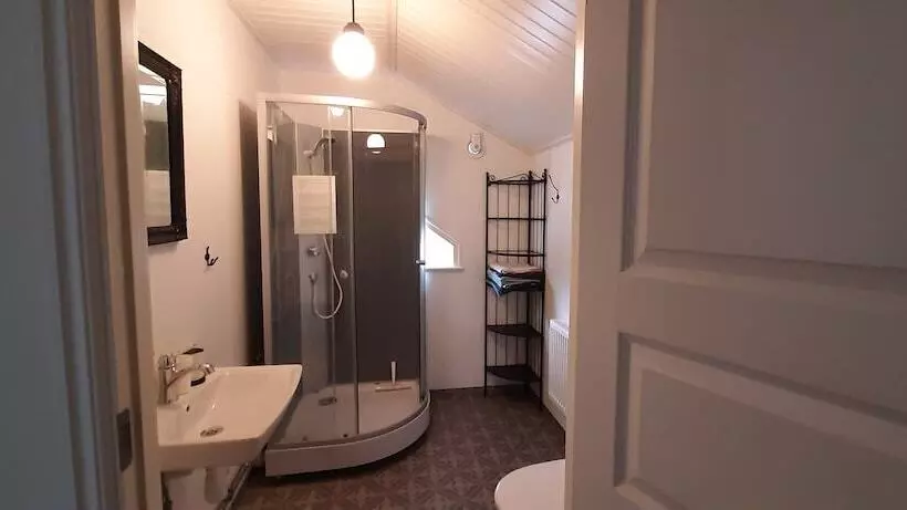 Aamiaismajoitus (B&B) Hikinglodge Idala