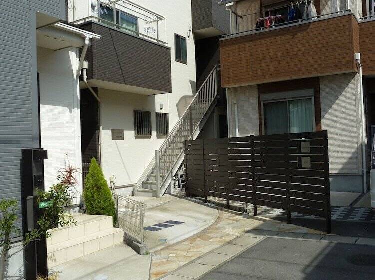 Bed and Breakfast Kanaloa Funabashi