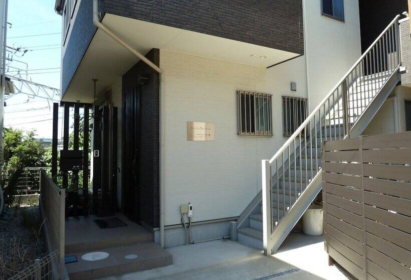 Bed and Breakfast Kanaloa Funabashi