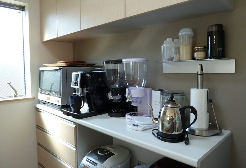 Bed and Breakfast Kanaloa Funabashi