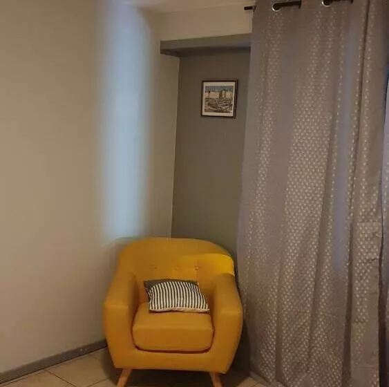 تختخواب و صبحانه Le Rodbar