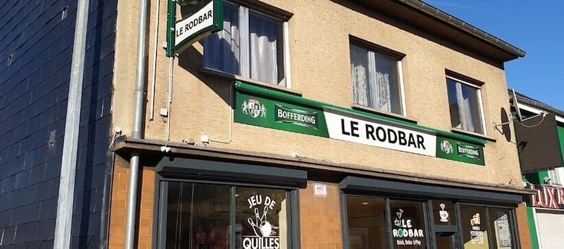 تختخواب و صبحانه Le Rodbar