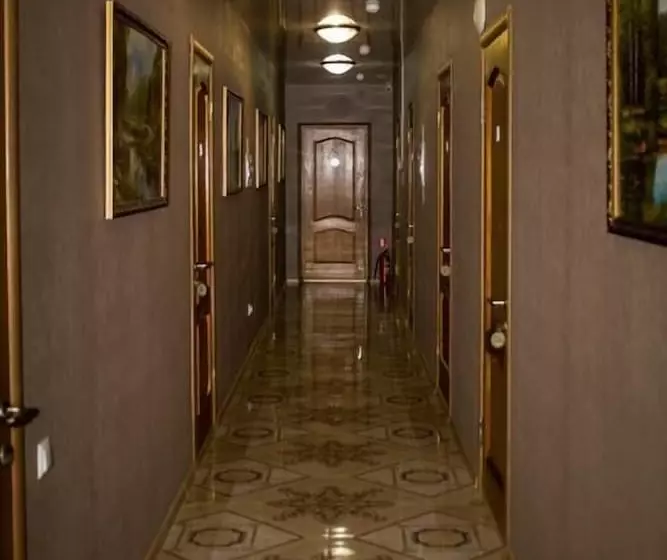 Don   Hostel
