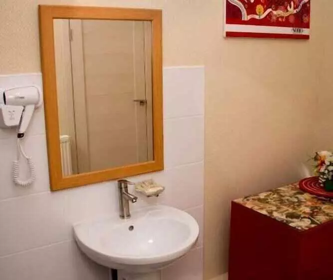 Don   Hostel