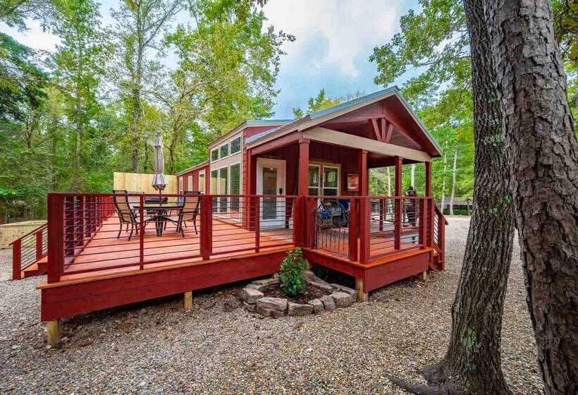 Fish Tales Stunning Cabin Includes Wifi, Hot Tub, And Bbq By Redawning