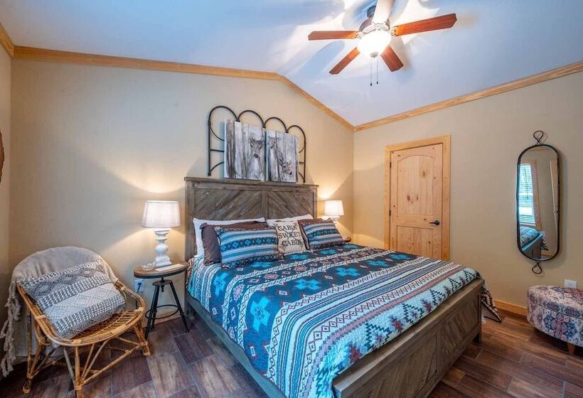 Fish Tales Stunning Cabin Includes Wifi, Hot Tub, And Bbq By Redawning