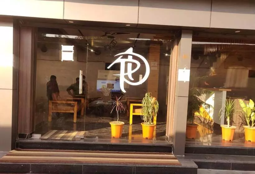 ホテル Atul Residency