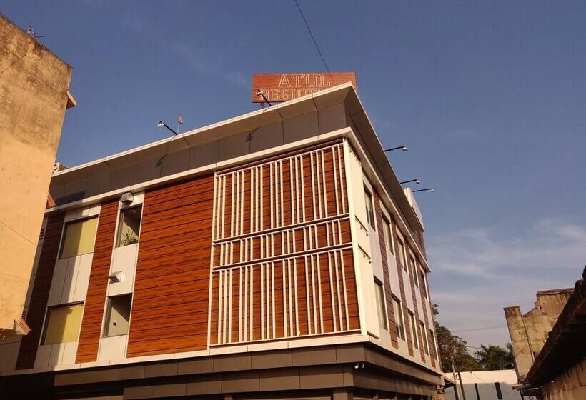호텔 Atul Residency