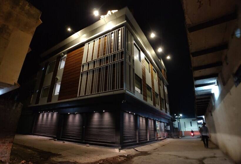 호텔 Atul Residency