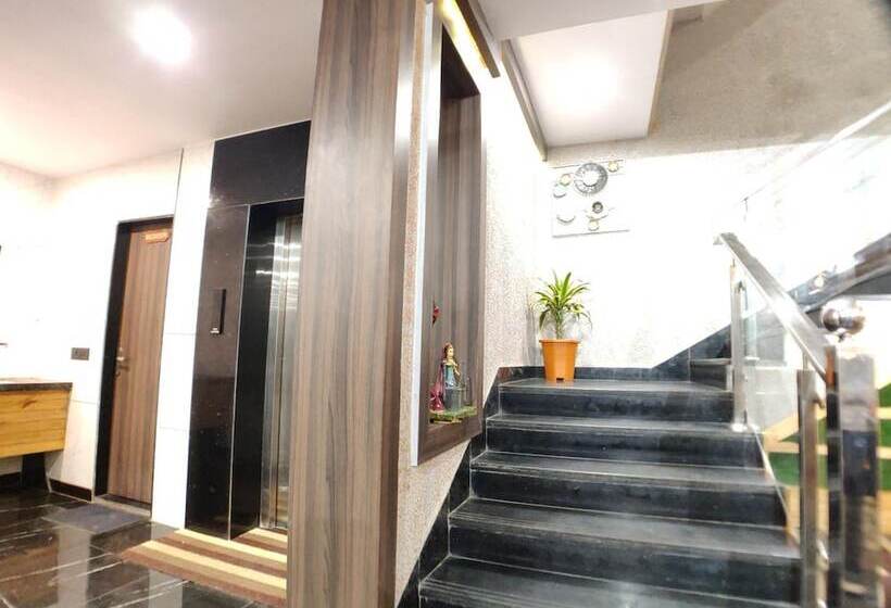 호텔 Atul Residency