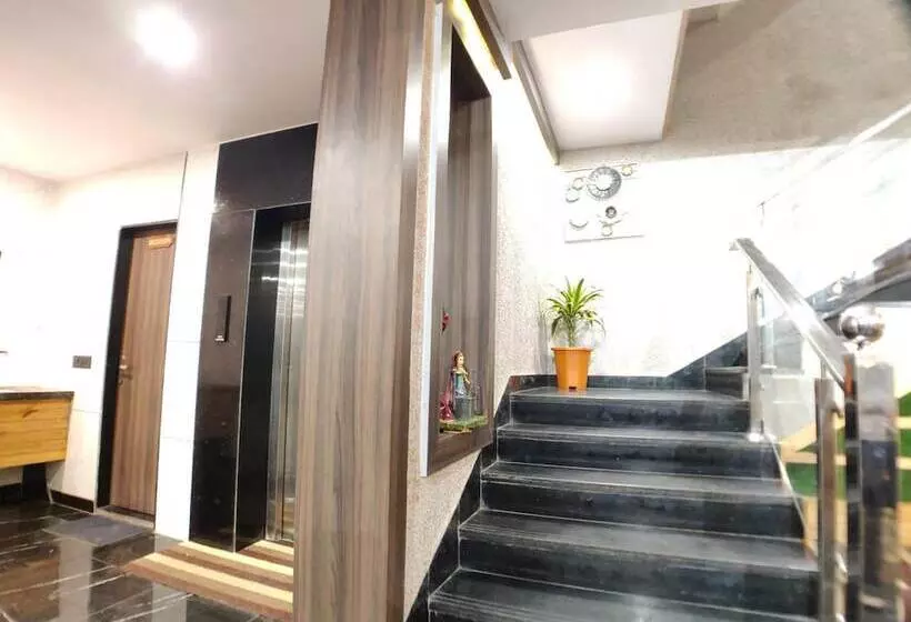 ホテル Atul Residency