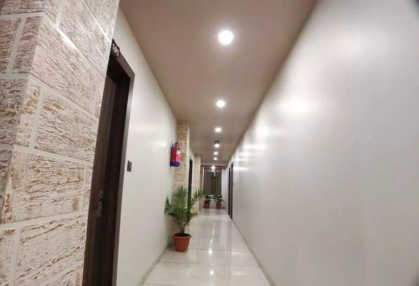 ホテル Atul Residency