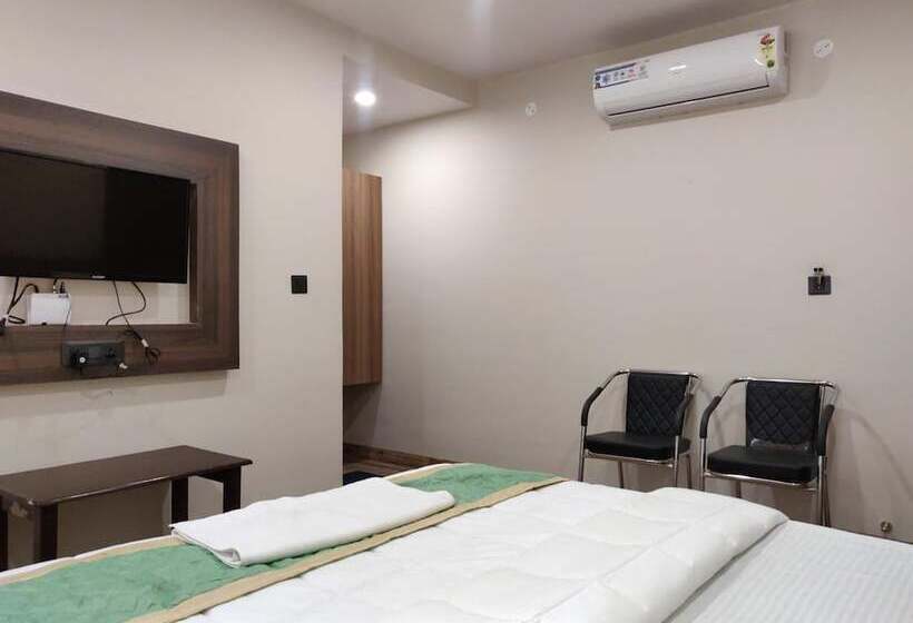 호텔 Atul Residency