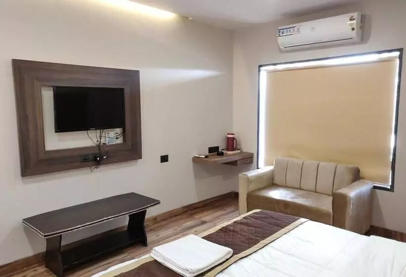 ホテル Atul Residency