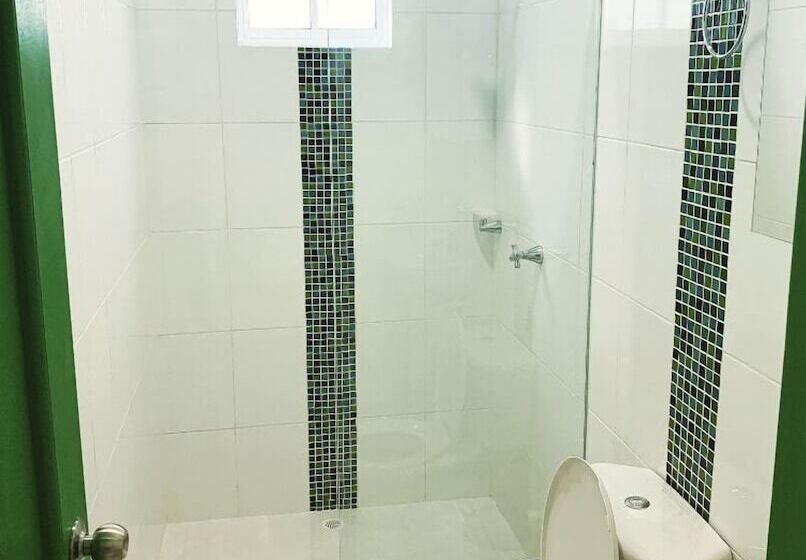 酒店 Bahia Tropical Coveñas