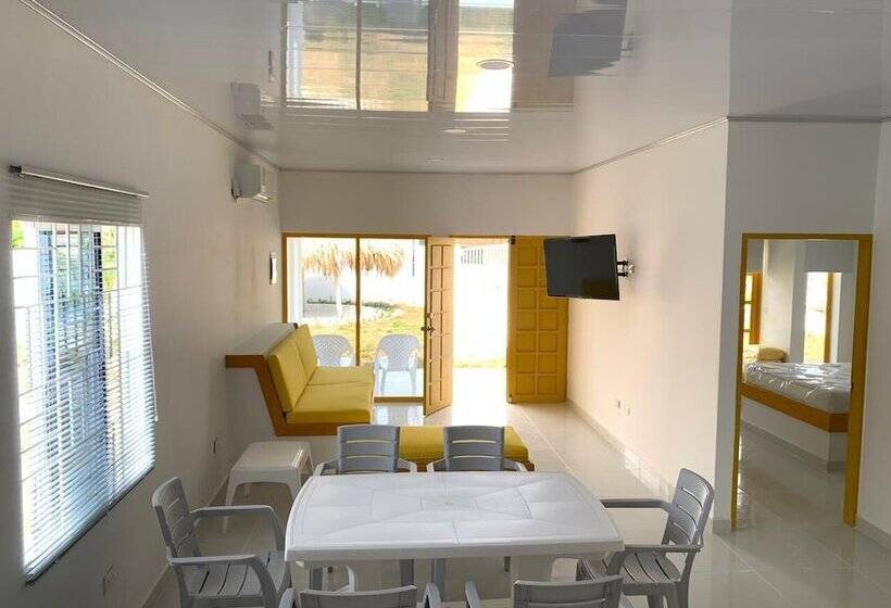 酒店 Bahia Tropical Coveñas