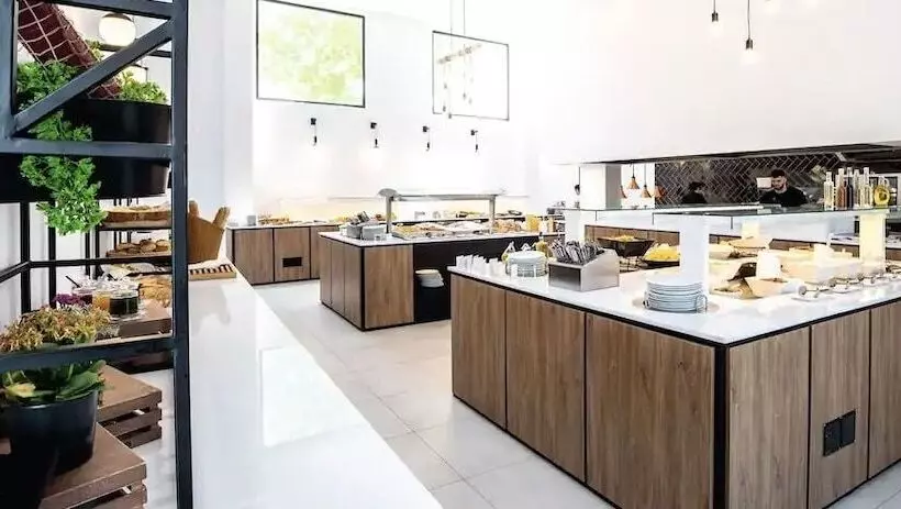 هتل Cavo Di Suites