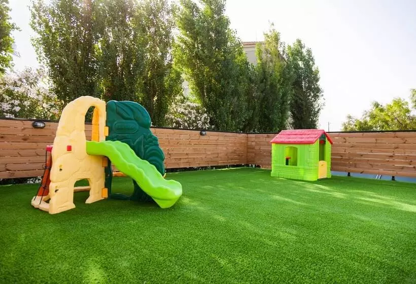 هتل Cavo Di Suites