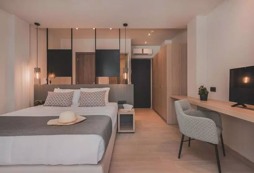 هتل Cavo Di Suites