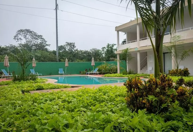 Hotelli Cielo Y Selva Tekax