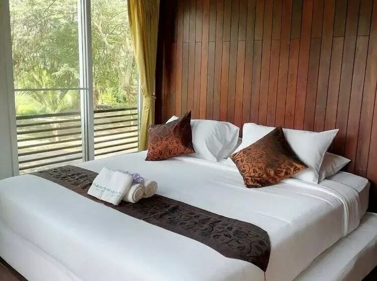 Hotelli Cliff & Cape Camping Resort