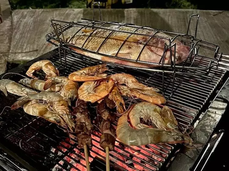 Hotelli Cliff & Cape Camping Resort